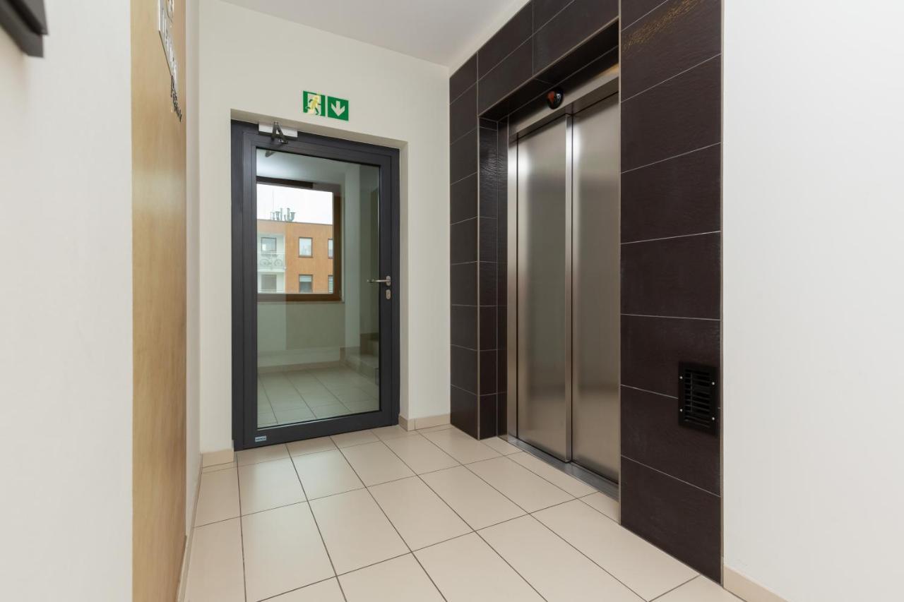 Apartament Na Woli Sowinskiego By Noclegi Renters Warsawa Bagian luar foto