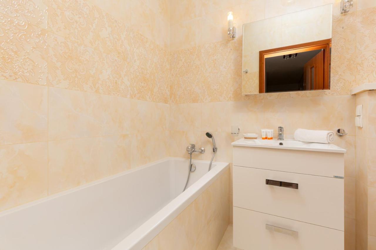 Apartament Na Woli Sowinskiego By Noclegi Renters Warsawa Bagian luar foto
